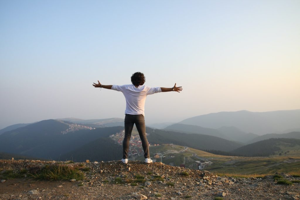 O que é psicologia positiva e como ela pode ajudá-lo